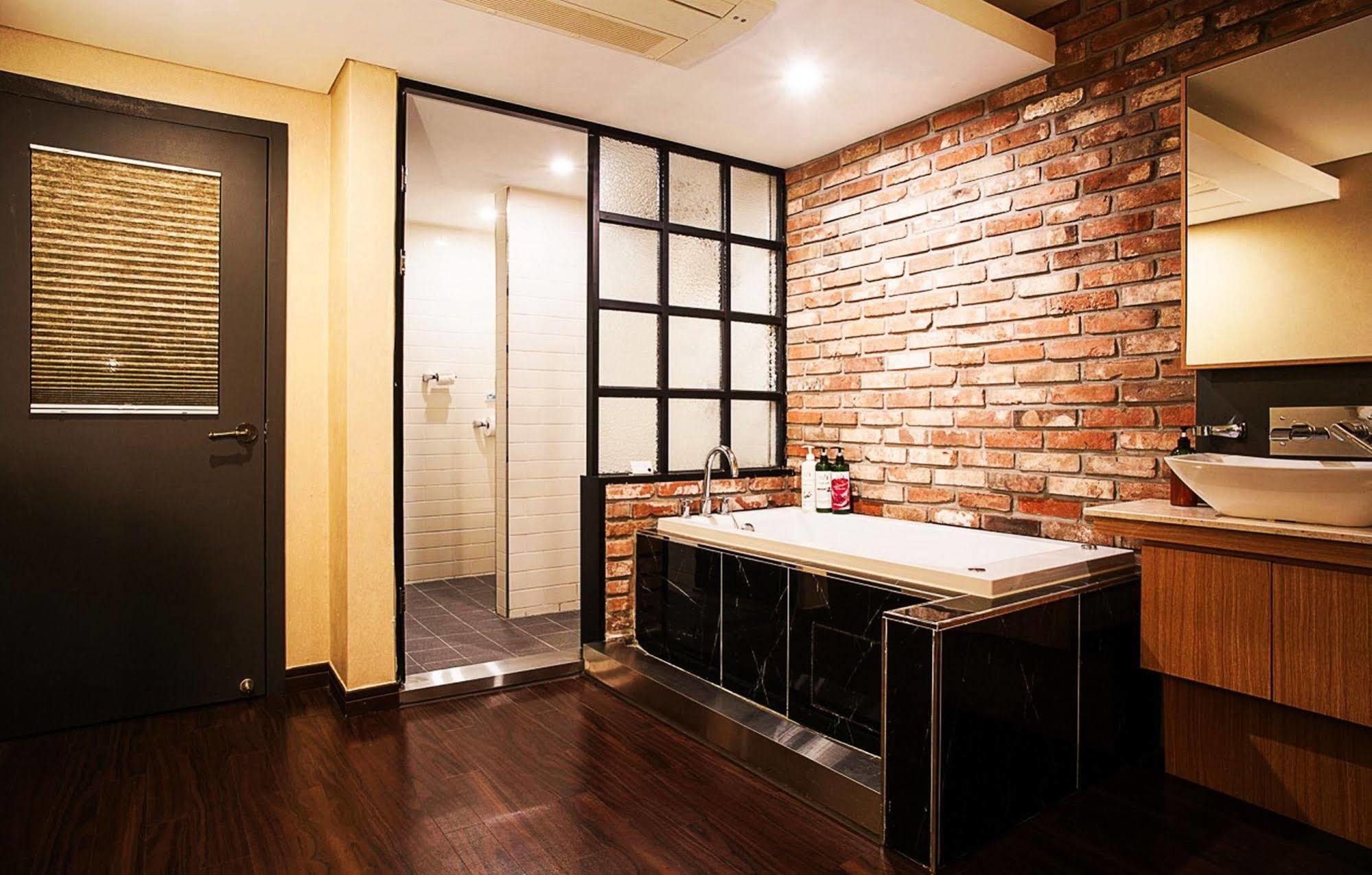 Comma Hotel Ciudad Metropolitana de Ciudad Metropolitana de Busan Exterior foto